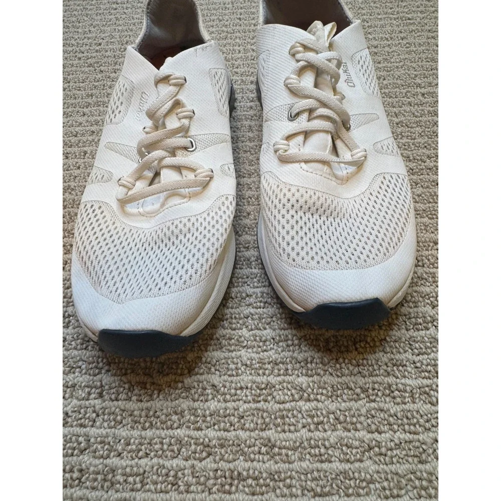 OluKai Hula Sneakers Womens Size 8 Cream Mesh Lace Up Comfort Walking Shoes